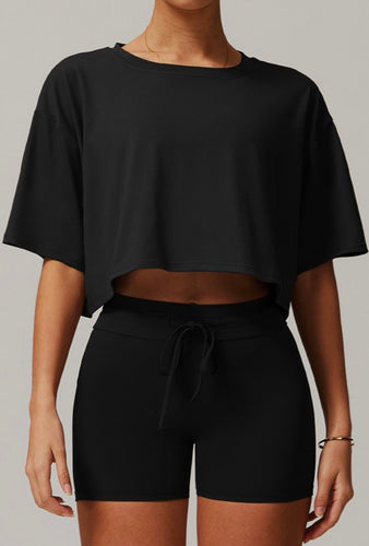 Casual crop tee