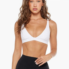 Load image into Gallery viewer, Softline V Bra